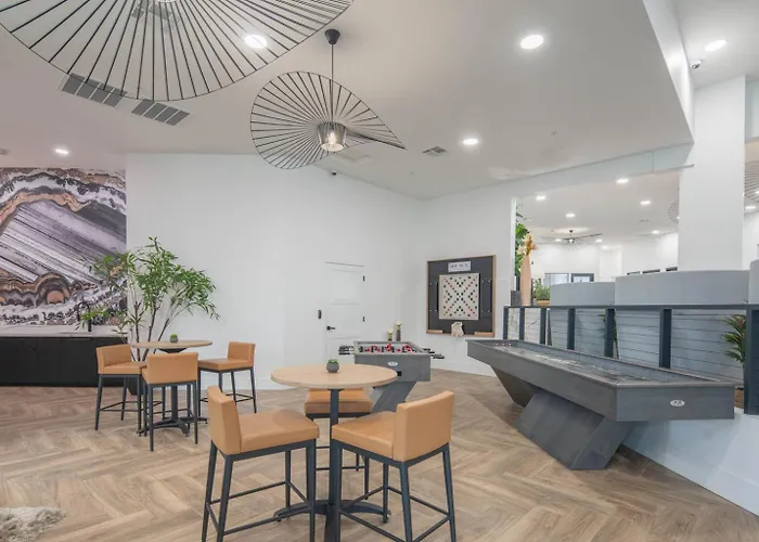 Sleeps 8 Luxury Multi-family Game Sanctuary Scottsdale